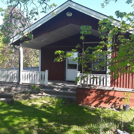 The Cottage Badelunda Vasteras Bagian luar foto