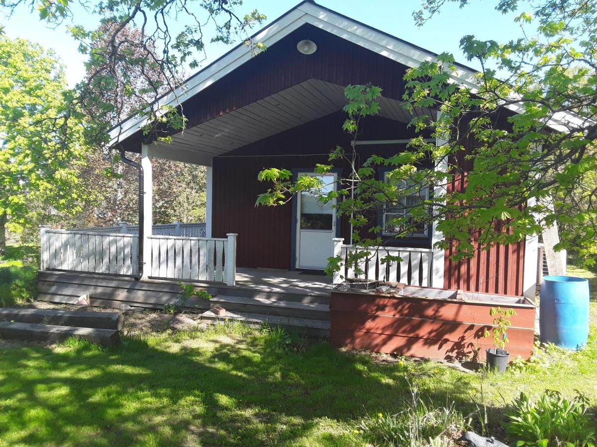 The Cottage Badelunda Vasteras Bagian luar foto